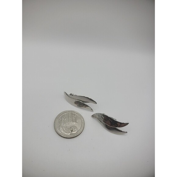 Vintage Silver Tone Layered Clip on Huggie Earrings Womens Jewelry Costume - Picture 12 of 15